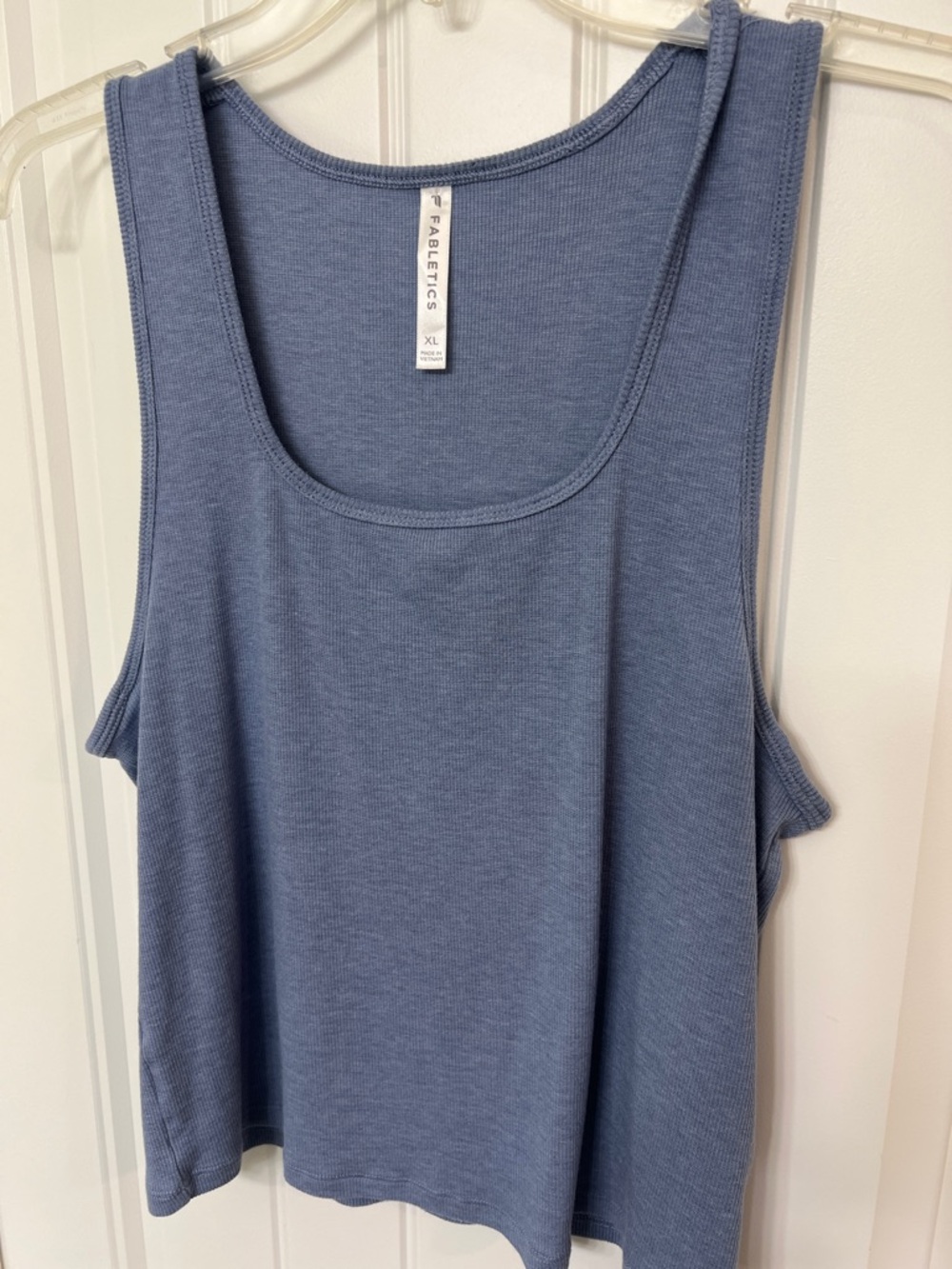 Fabletics Madelaine Petsch Arya Low Scoop Neck Tank Top XL Sky Way Blue Ribbed